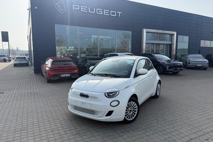 Rød Fiat 500e fra 2024