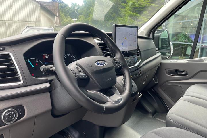 Hvid Ford E-Transit 350 L3 Van fra 2024