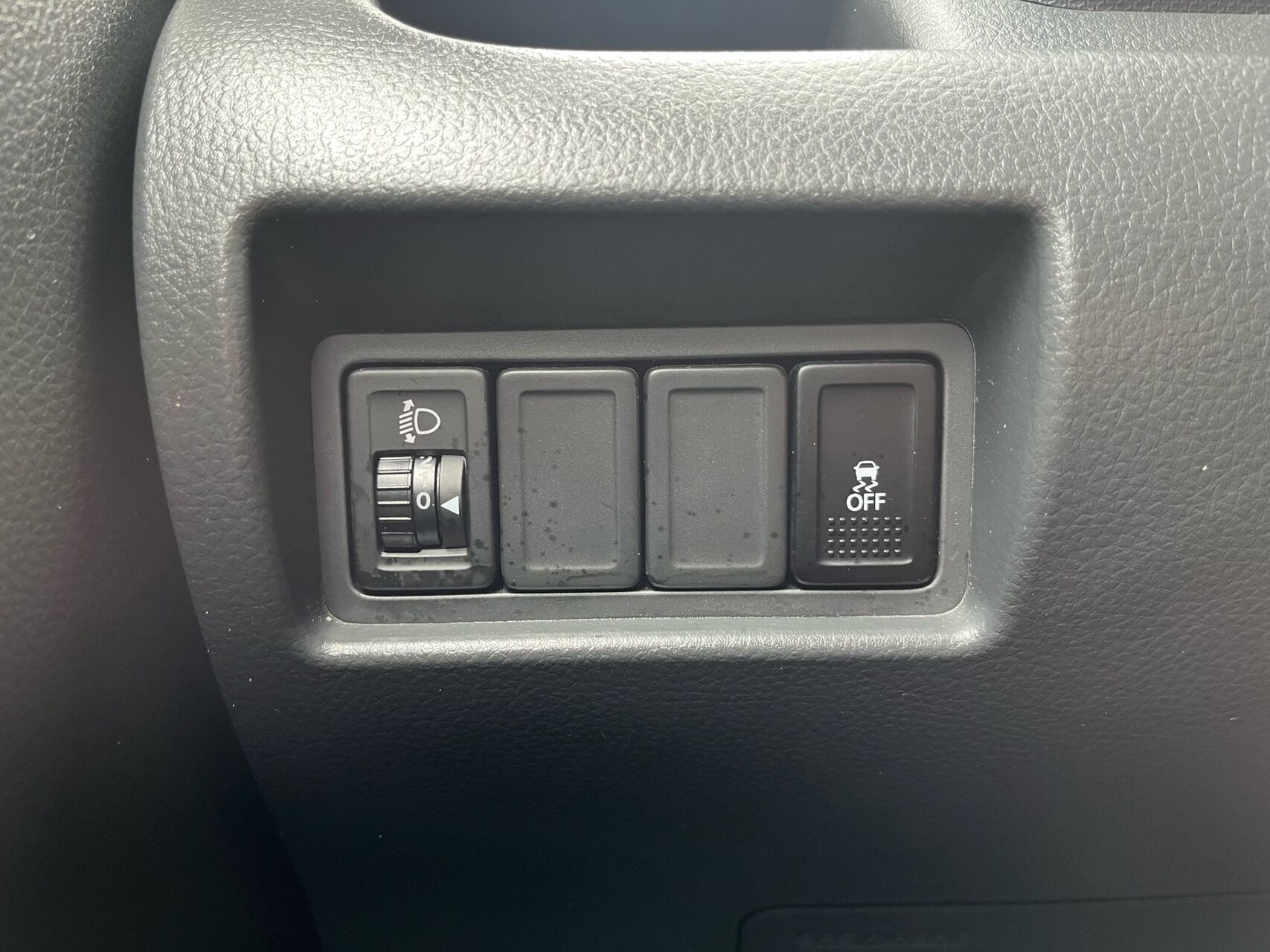 Rød Suzuki Swift fra 2014
