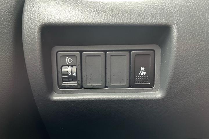 Rød Suzuki Swift fra 2014