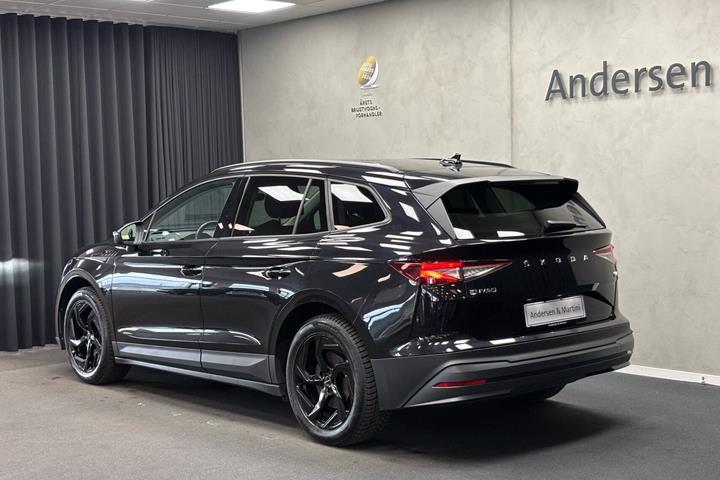 Sort Skoda Enyaq fra 2022