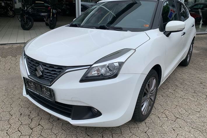 Hvid Suzuki Baleno fra 2018