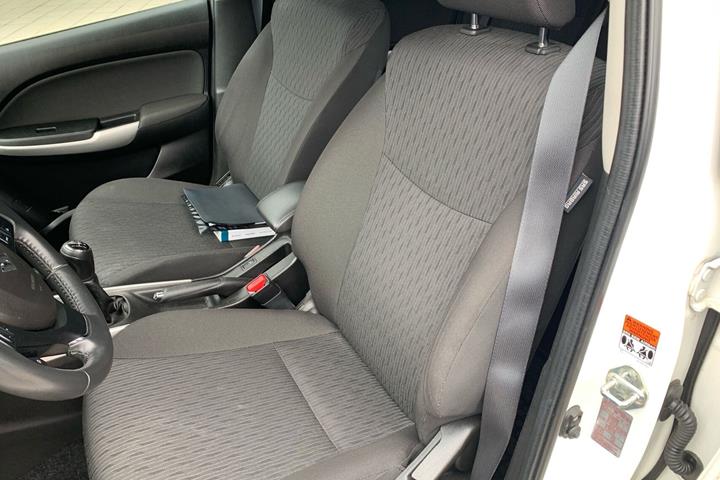 Hvid Suzuki Baleno fra 2018