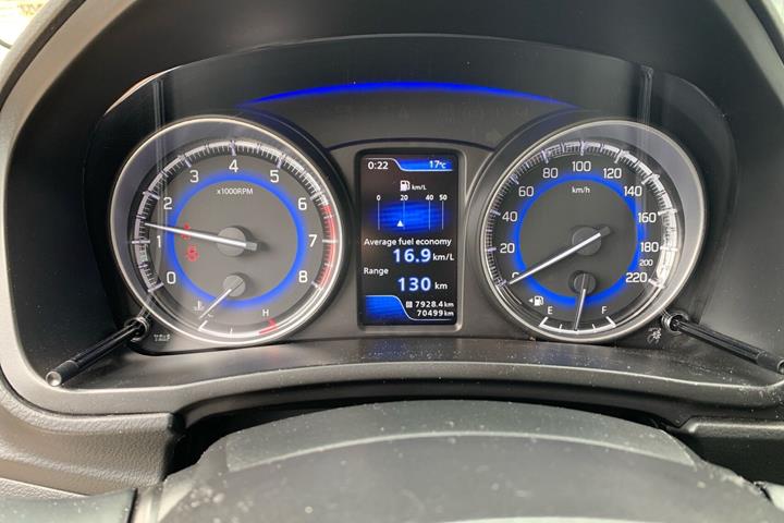 Hvid Suzuki Baleno fra 2018