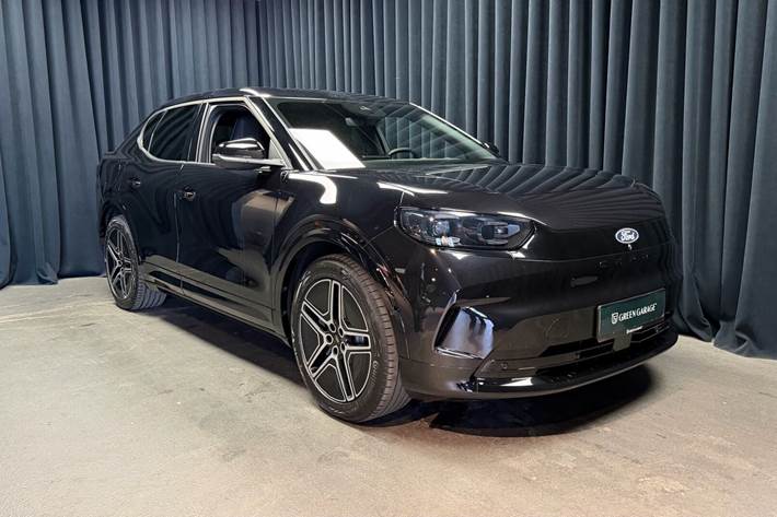 Sort Ford Capri fra 2024