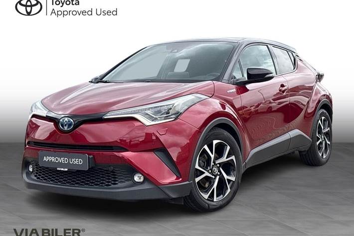 Rød Toyota C-HR fra 2019
