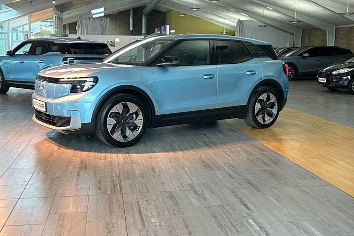 Blå Ford Explorer fra 2025