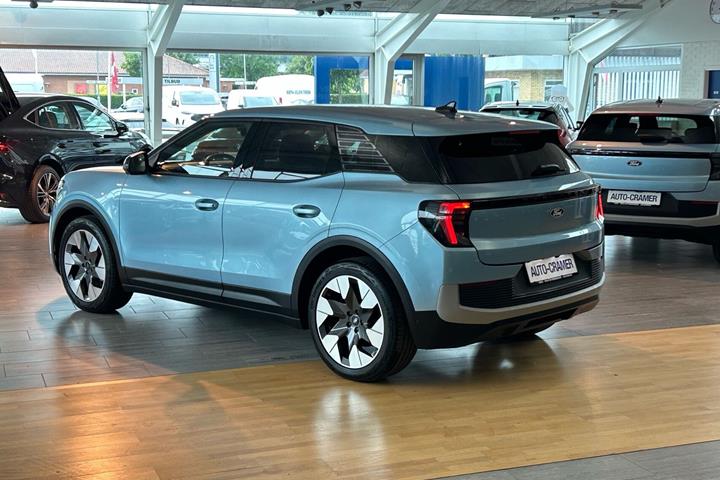 Blå Ford Explorer fra 2025