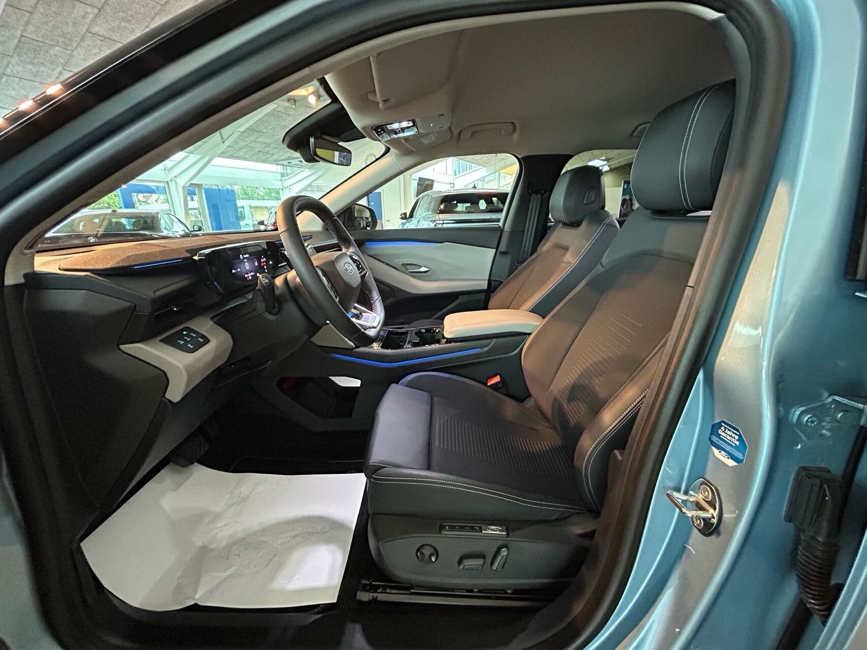 Blå Ford Explorer fra 2025