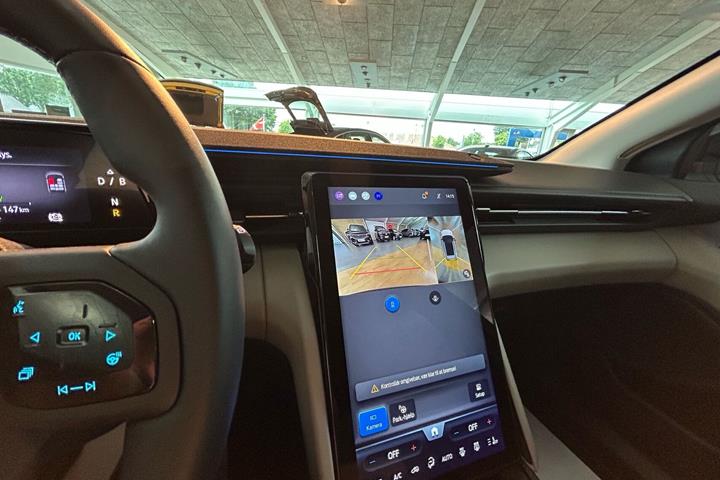 Blå Ford Explorer fra 2025
