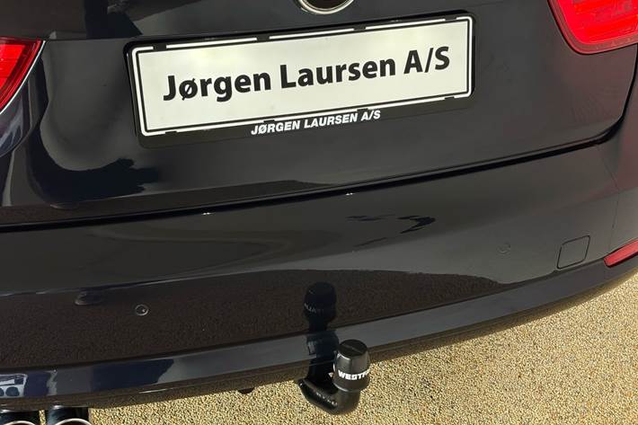 Blå BMW 320d fra 2016