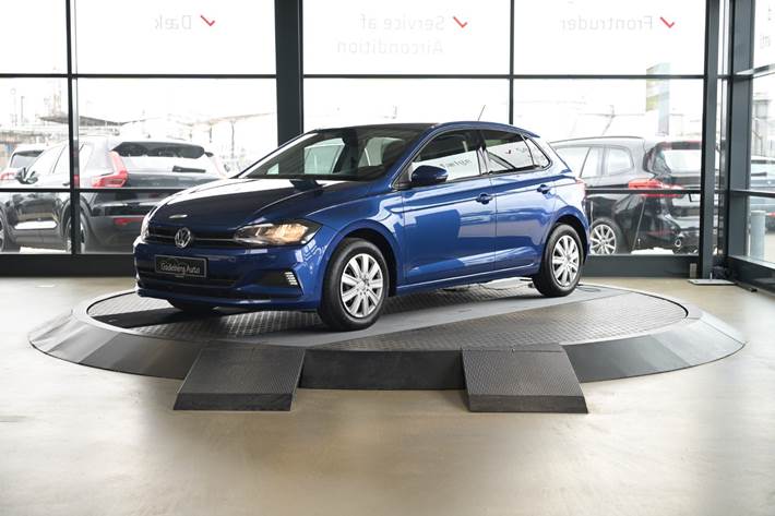 Blå VW Polo fra 2019