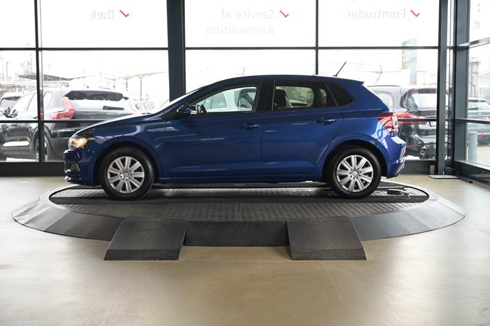 Blå VW Polo fra 2019