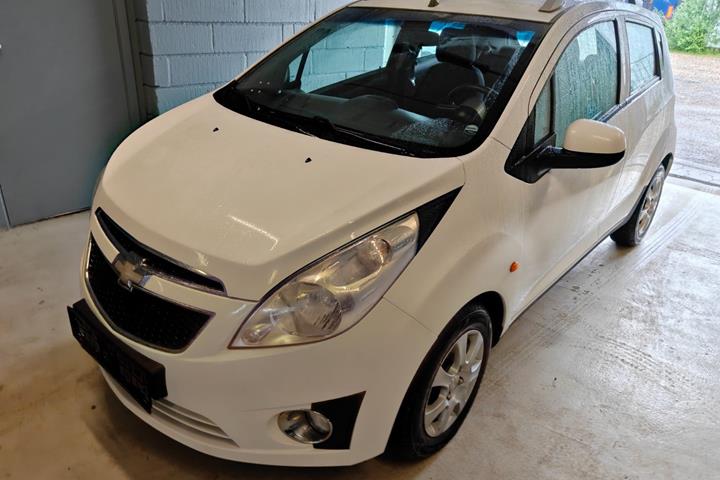 Gul Chevrolet Spark fra 2014