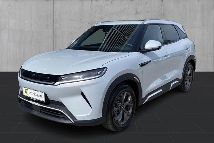 Grå BYD Atto 2 fra 2025 set udefra