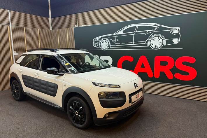 Hvid Citroën C4 Cactus fra 2014 set udefra