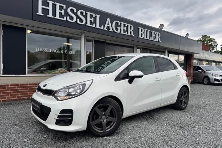 Hvid Kia Rio fra 2016