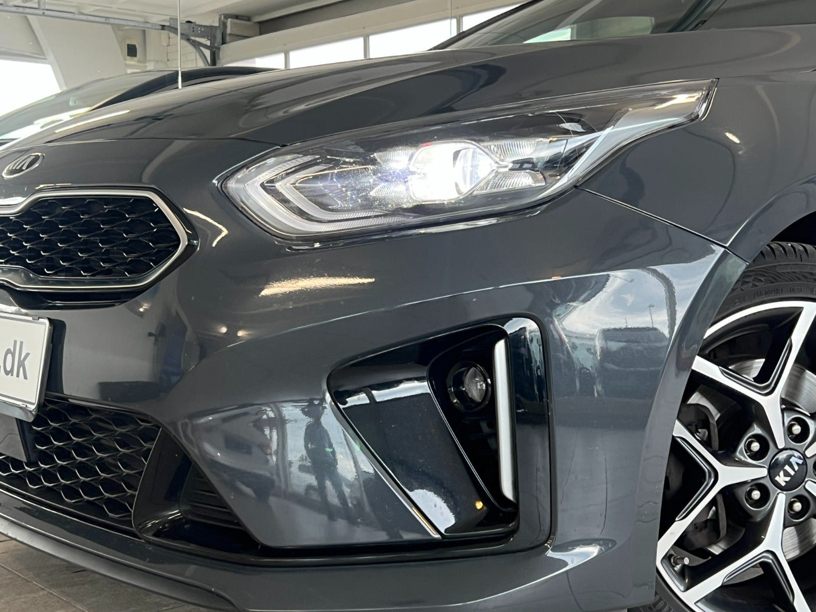 Grå Kia Ceed fra 2019