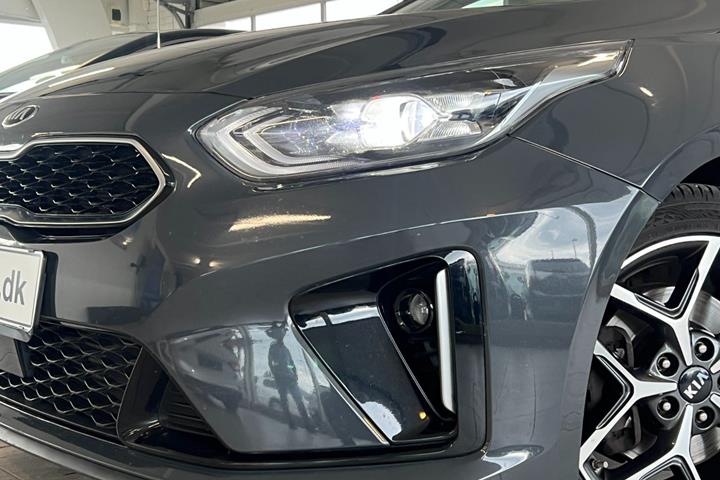 Grå Kia Ceed fra 2019
