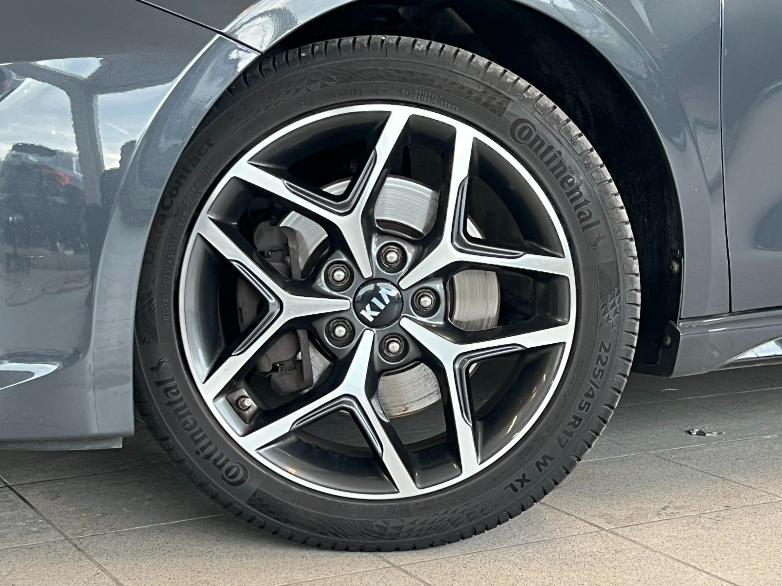 Grå Kia Ceed fra 2019