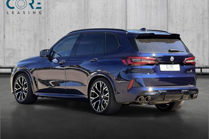 Blå BMW X5 fra 2020