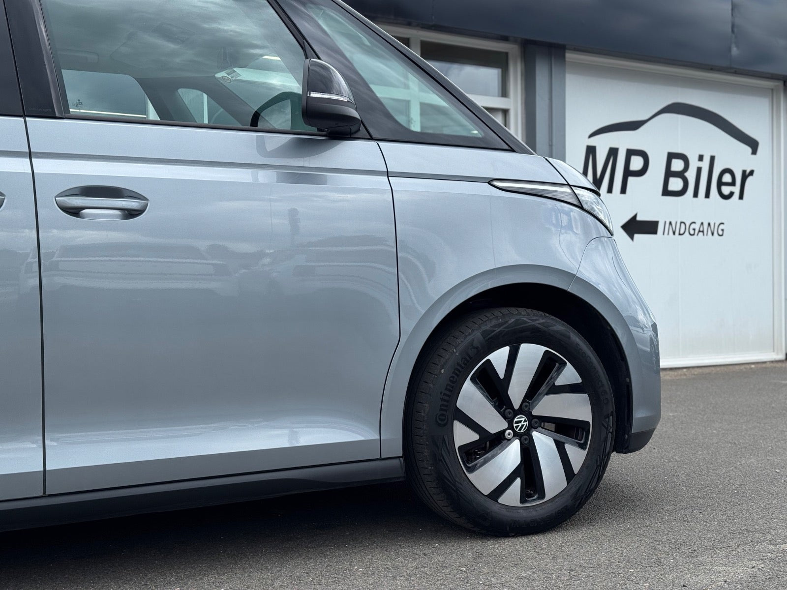 Sølv VW ID.Buzz fra 2023