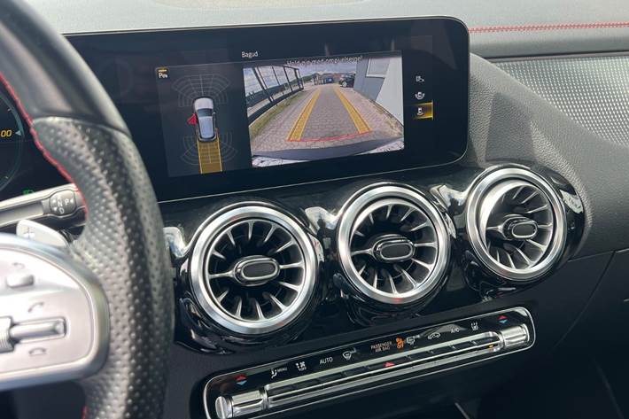 Sort Mercedes EQA250+ fra 2022