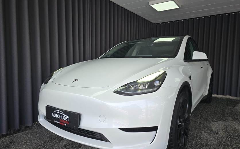 Tesla Model Y Long Range AWD