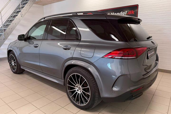 Grå Mercedes GLE350 de fra 2023