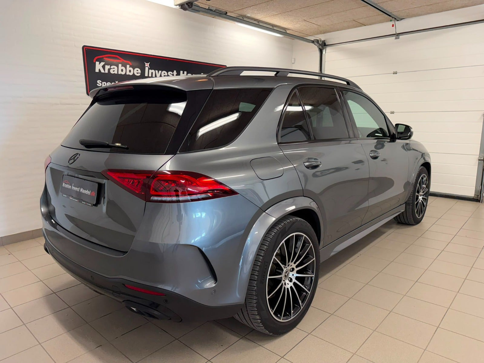 Grå Mercedes GLE350 de fra 2023