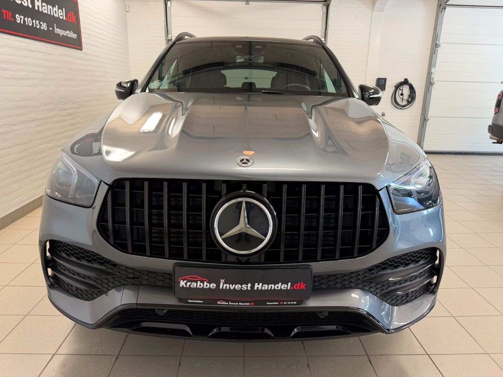 Grå Mercedes GLE350 de fra 2023
