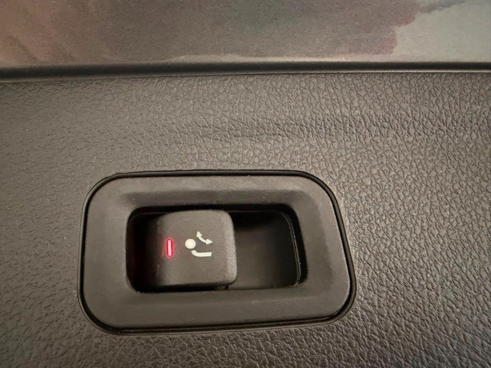 Grå Mercedes GLE350 de fra 2023