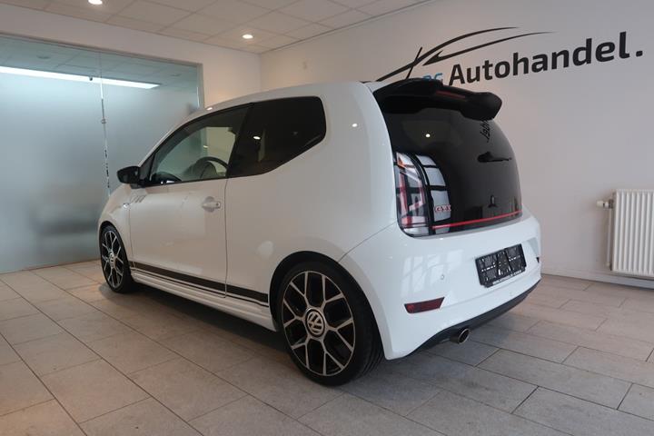 Hvid VW UP! fra 2018