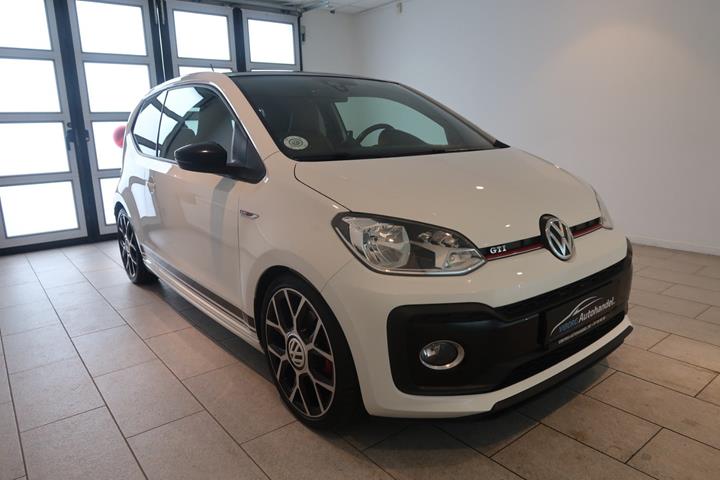 Hvid VW UP! fra 2018