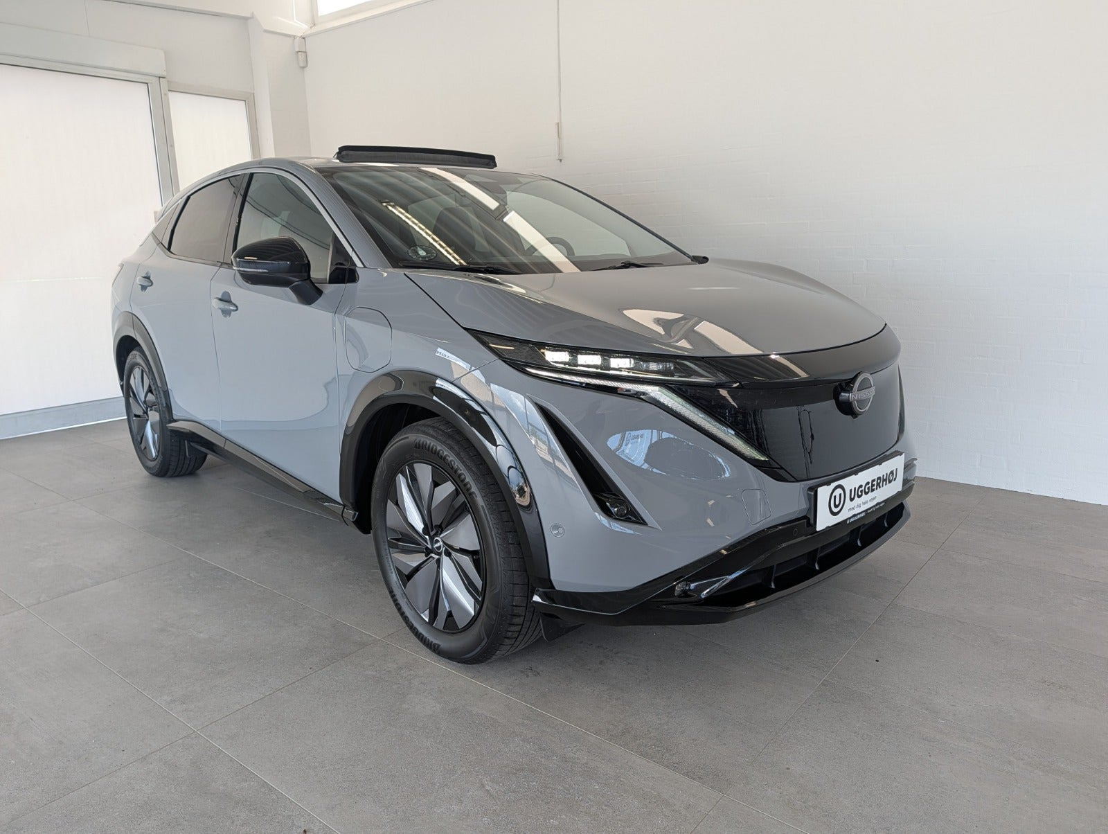 Grå Nissan Ariya fra 2022