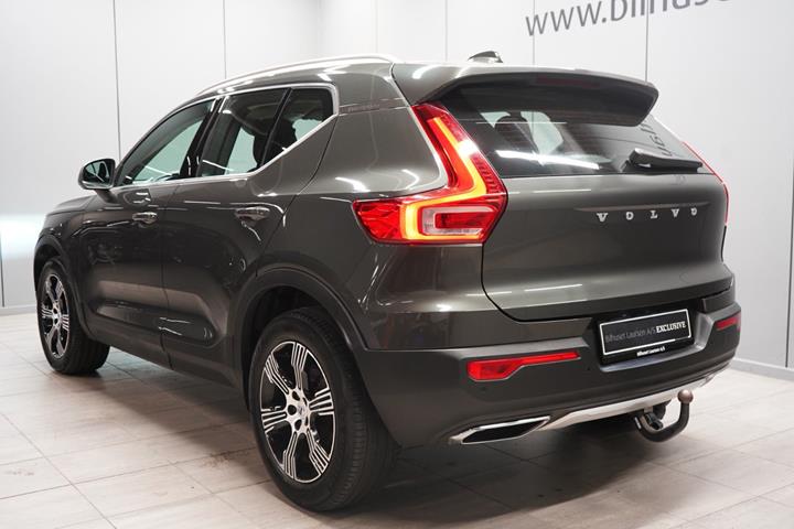 Grøn Volvo XC40 fra 2019