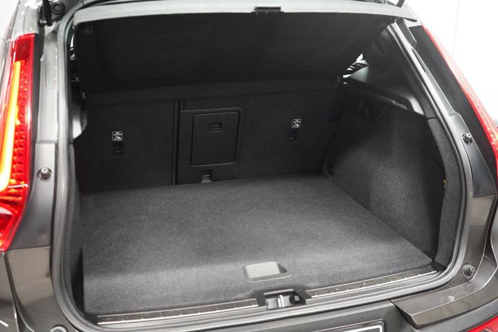 Grøn Volvo XC40 fra 2019