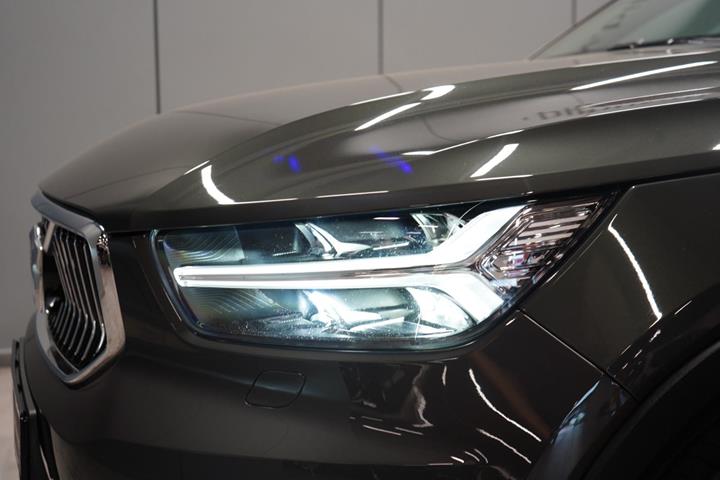 Grøn Volvo XC40 fra 2019