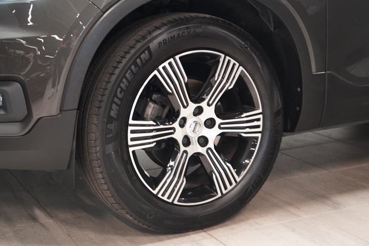Grøn Volvo XC40 fra 2019