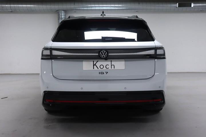 Hvid VW ID.7 fra 2026
