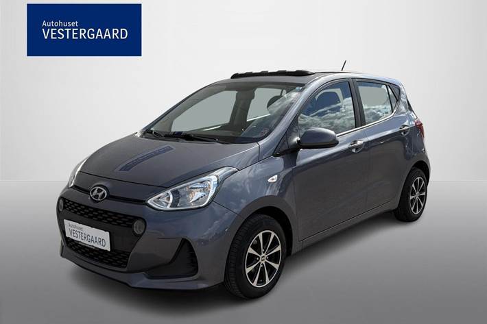 Beige Hyundai i10 fra 2017 set udefra