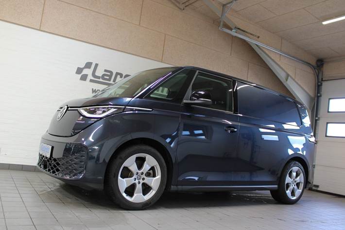 Blå VW ID.Buzz fra 2024