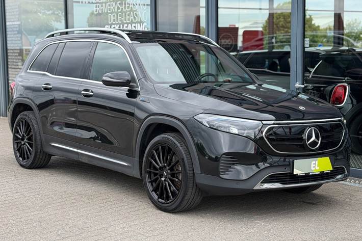 Sort Mercedes EQB300 fra 2022