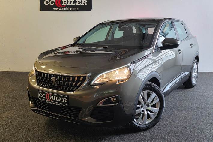 Grøn Peugeot 3008 fra 2017