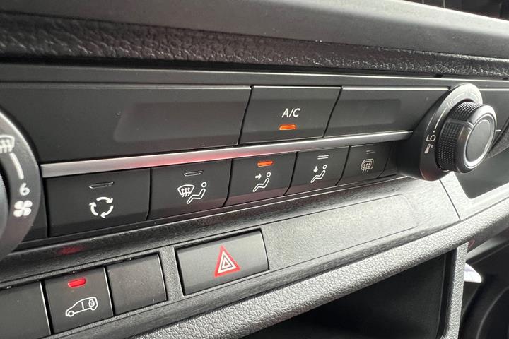 Hvid Citroën e-Jumpy fra 2024
