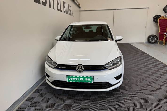 Hvid VW Golf Sportsvan fra 2017