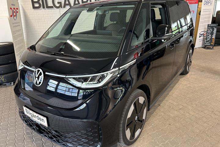 Sort VW ID.Buzz fra 2024 set udefra
