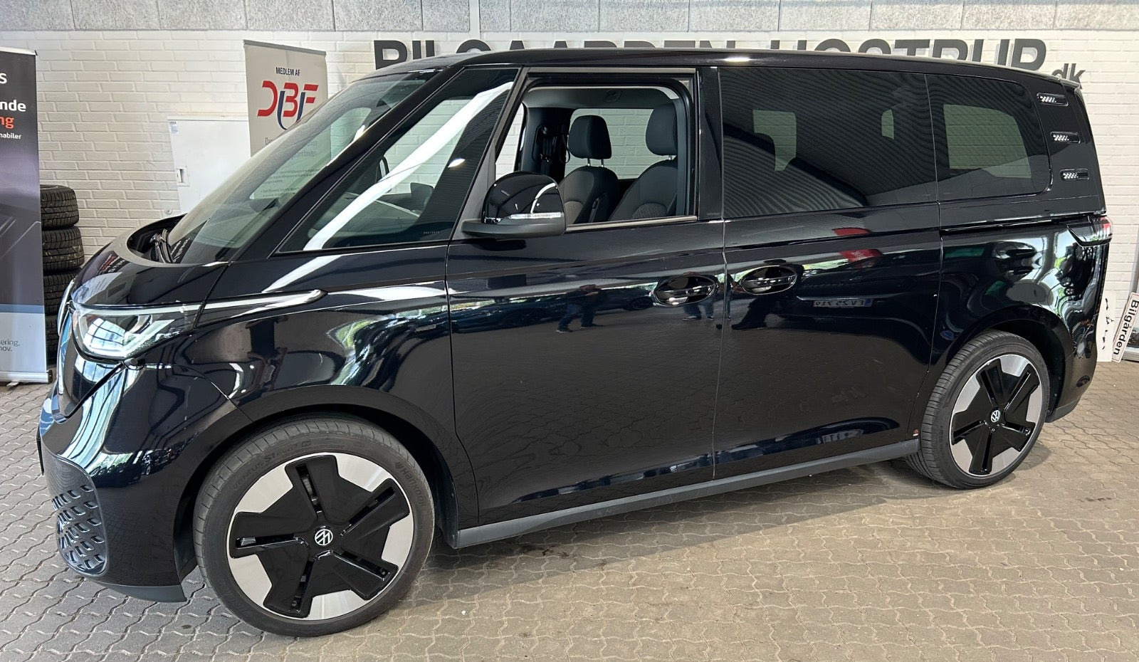 Sort VW ID.Buzz fra 2024