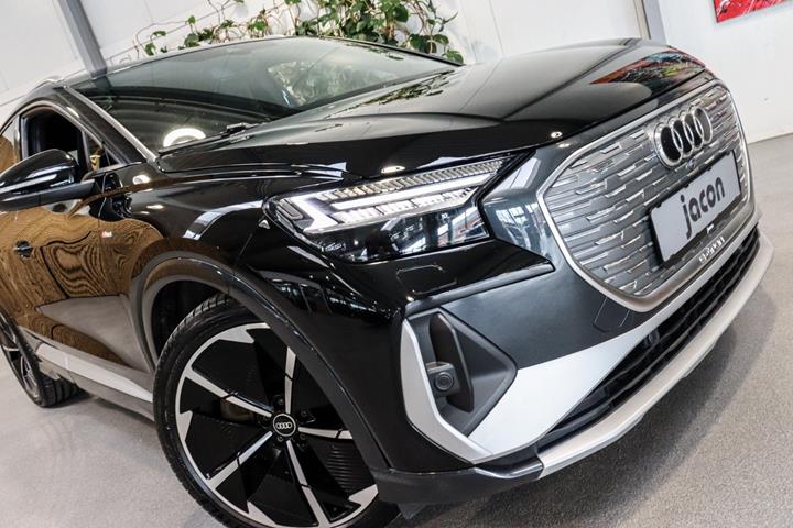 Sort Audi Q4 e-tron fra 2022