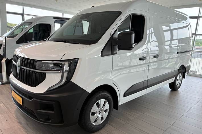 Hvid Renault Master V T33 fra 2026